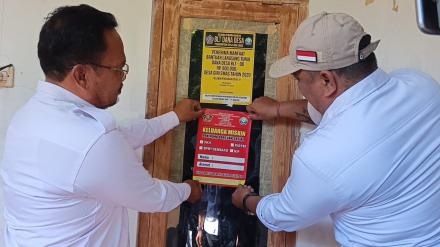 Penandaan/Pemasangan Stiker bagi Keluarga Penerima Manfaat (KPM)